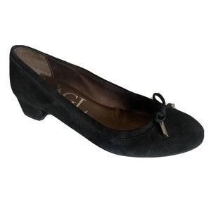 AGL Attilio Giusti Leombruni Pump Black Suede Heel Black Round Toe Bow 4…